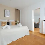 Grand Moderne Avec 4 A 15ᵉ *