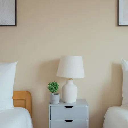 Grand Moderne Avec 4 A 15ᵉ