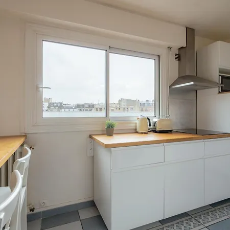 Grand Moderne Avec 4 A 15ᵉ * Paris