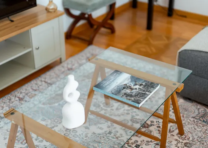Grand Moderne Avec 4 A 15ᵉ